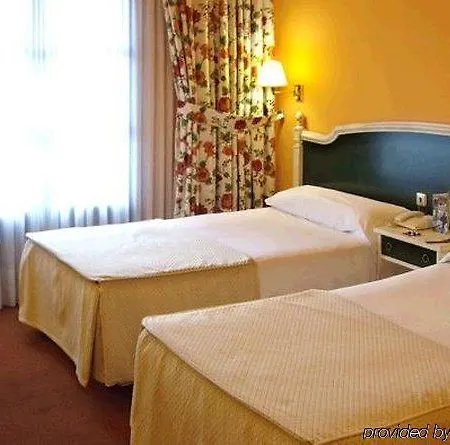 Tryp Bilbao فندق