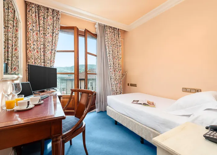 Tryp Bilbao Hotel 3*