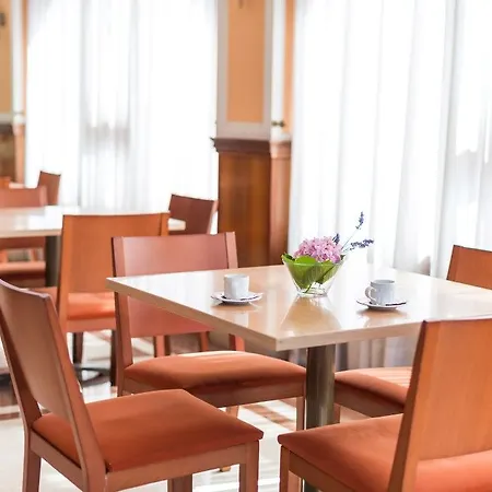 Tryp Bilbao Hotel 3*